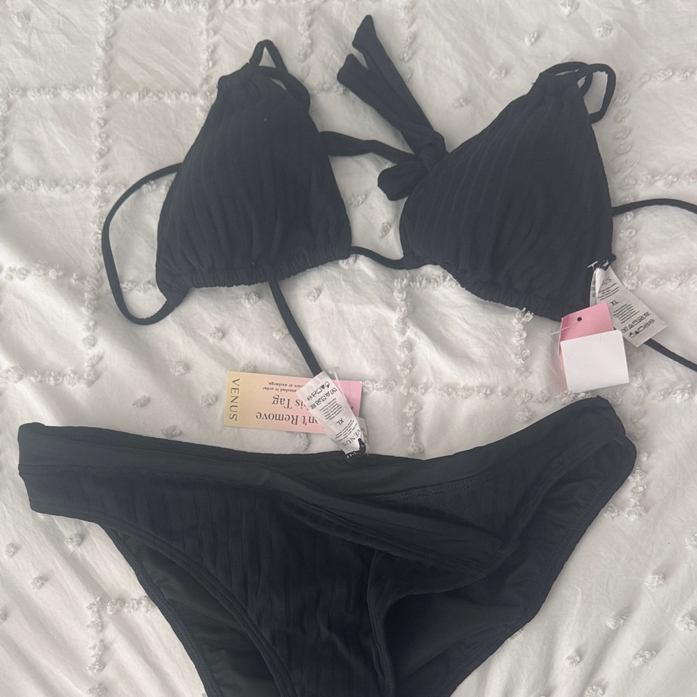 VENUS Black Bikini Set